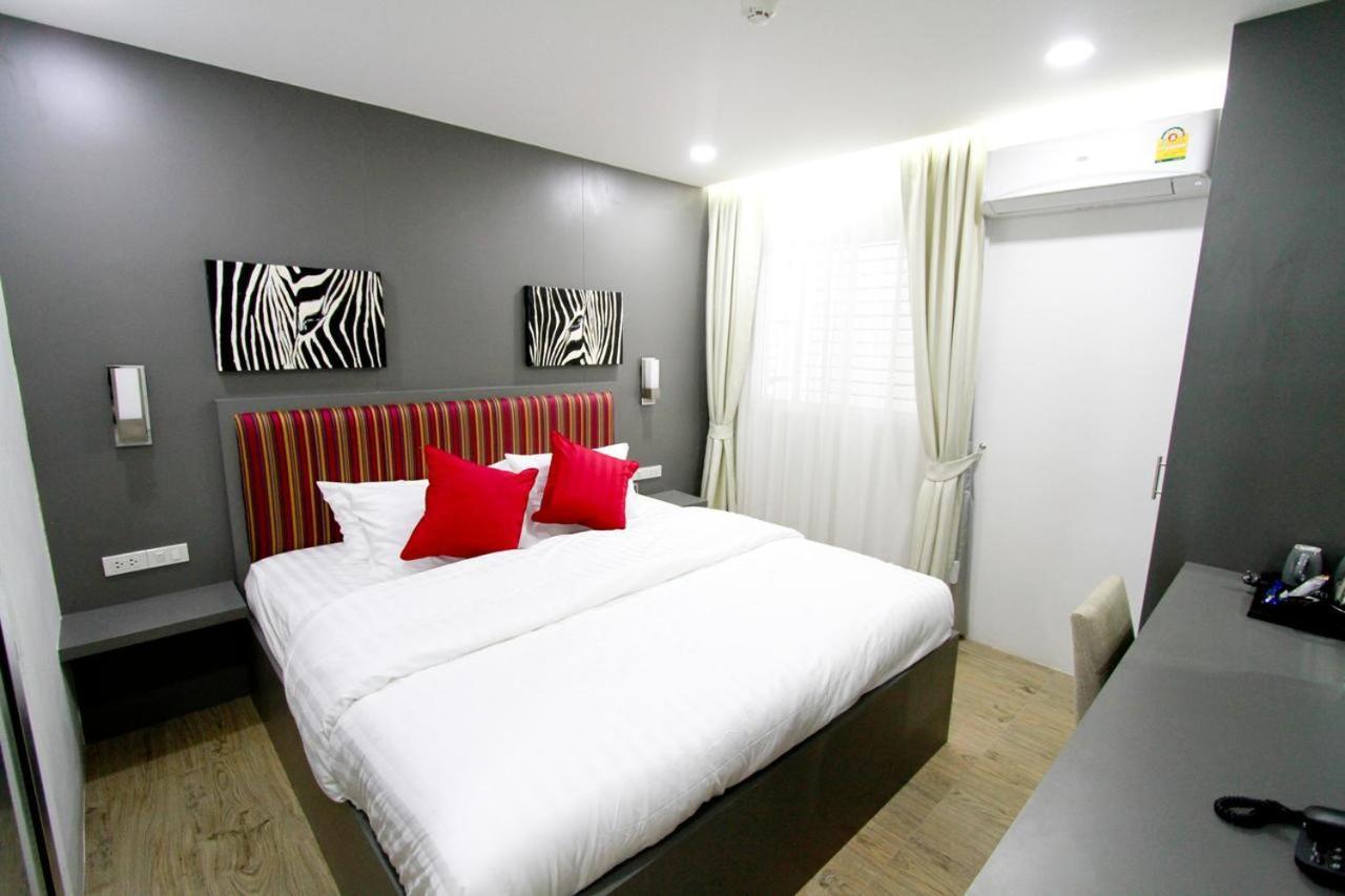 Zen Hotel Sukhumvit 20 Bangkok Ngoại thất bức ảnh